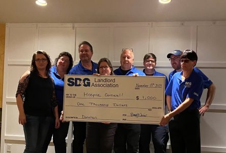 Hospice receives $1000 donation 
