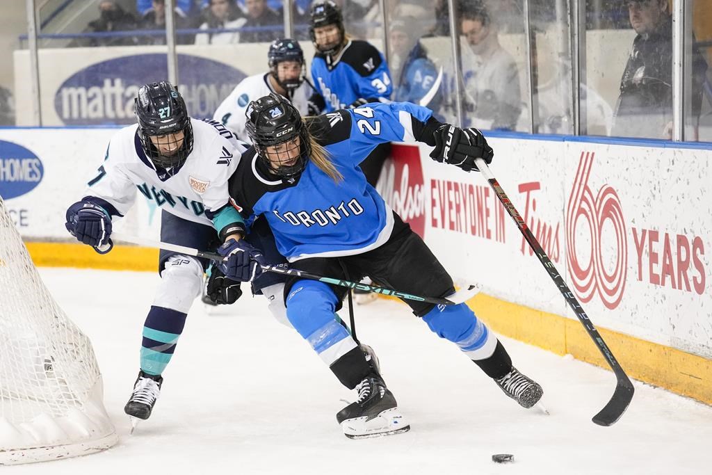 Spooner’s shootout winner lifts PWHL Toronto to fifth straight win, 2-1 over New York