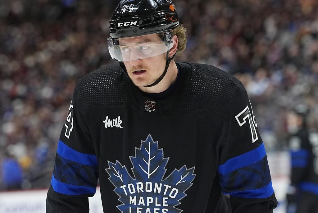 Toronto Maple Leafs sign forward McMann to 2-year contract extension