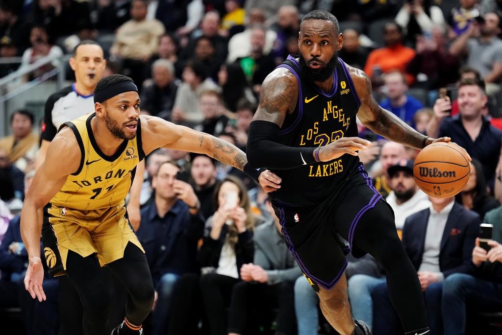 Russell leads Lakers past Raptors 128-111; Toronto’s losing skid stretches to 14