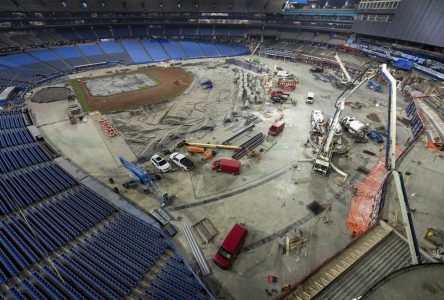Ballpark Feel: Toronto Blue Jays showcase lower bowl renovations at Rogers Centre