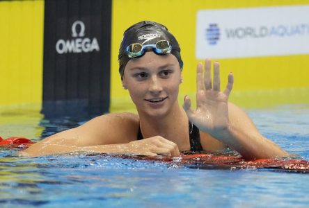 Summer McIntosh wins 100-metre butterfly at Canadian Swimming Open