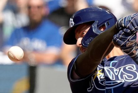 DeLuca’s two-run homer lifts Rays over Blue Jays 5-4; Toronto blows 4-0 lead